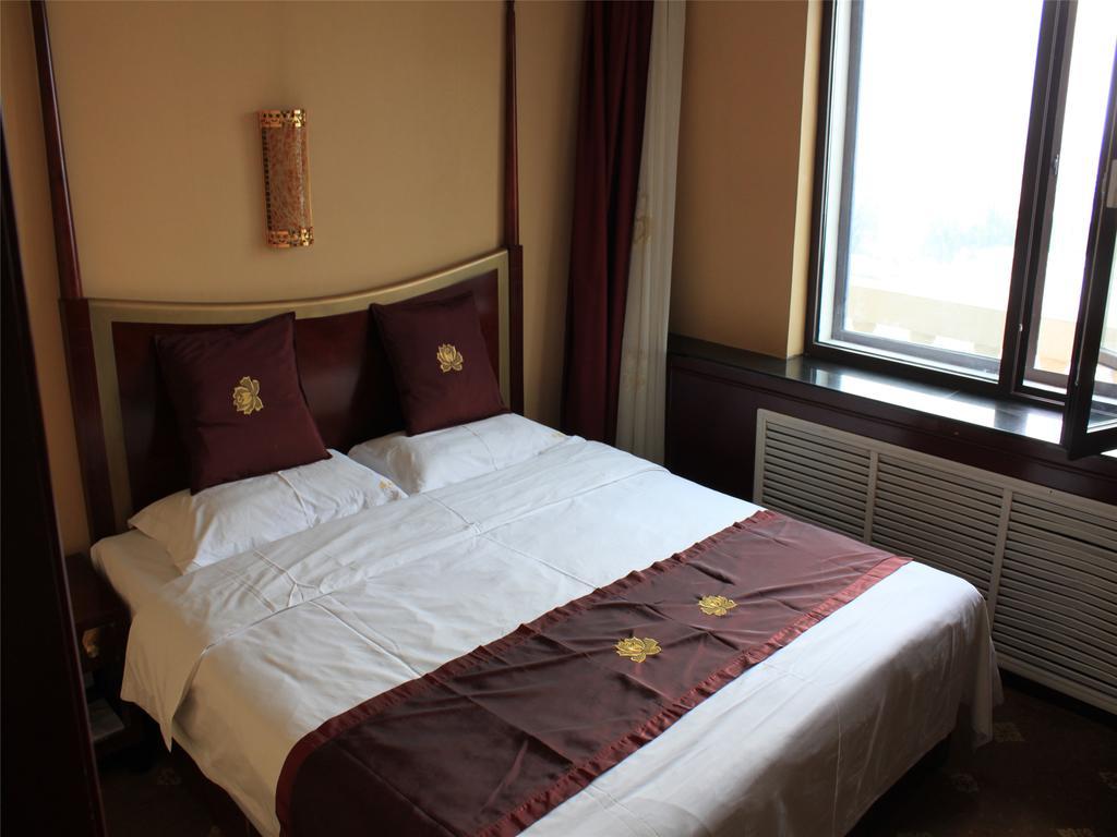 Baotou West Lake Hotel Room photo