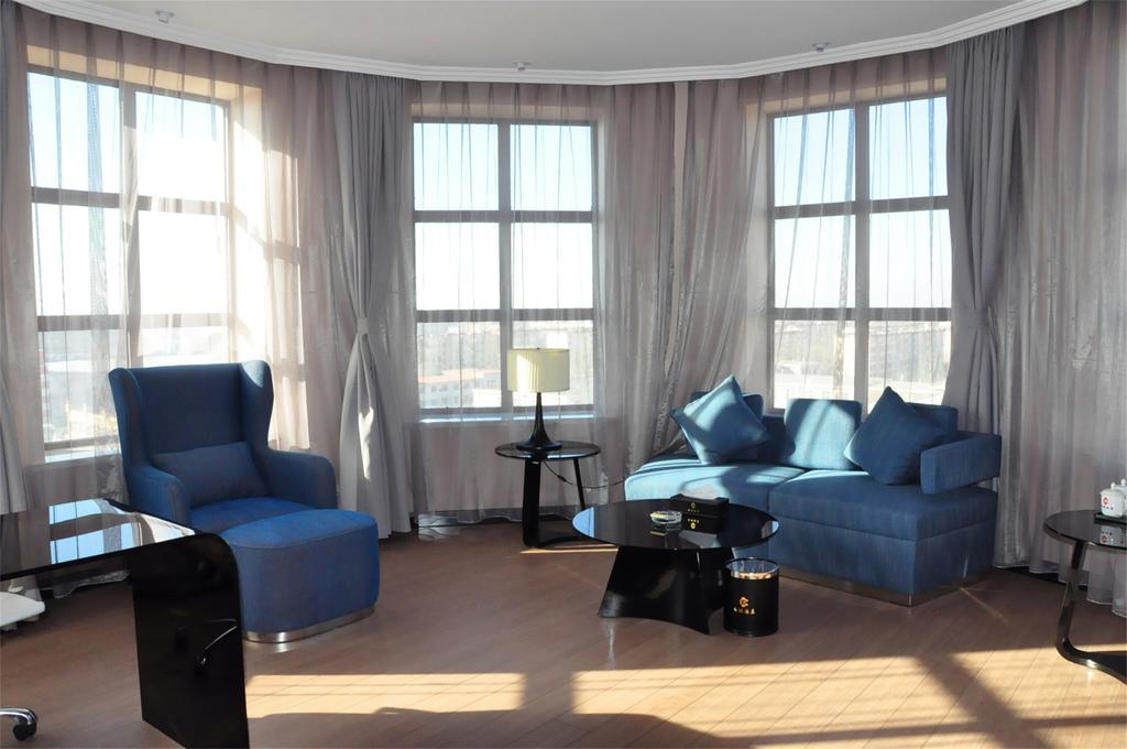 Baotou West Lake Hotel Exterior photo