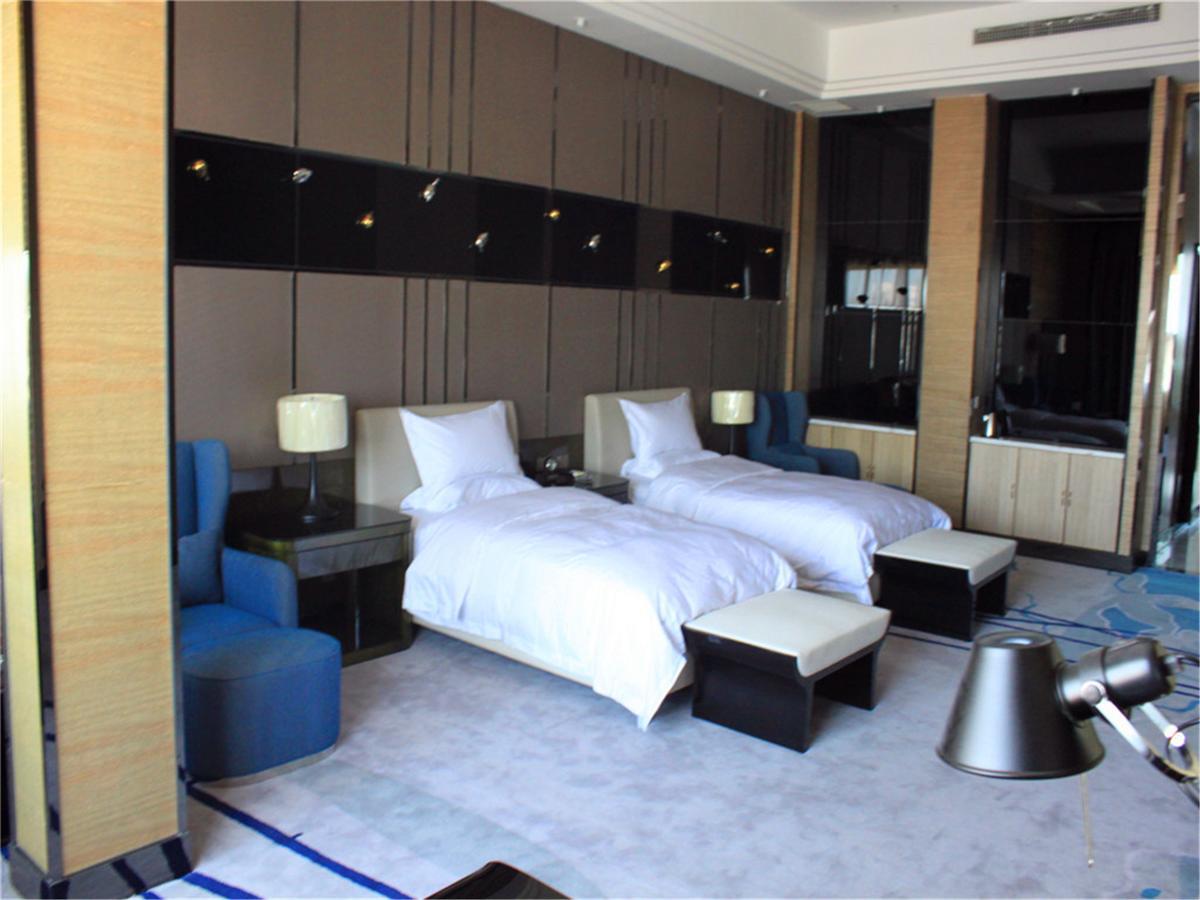 Baotou West Lake Hotel Room photo
