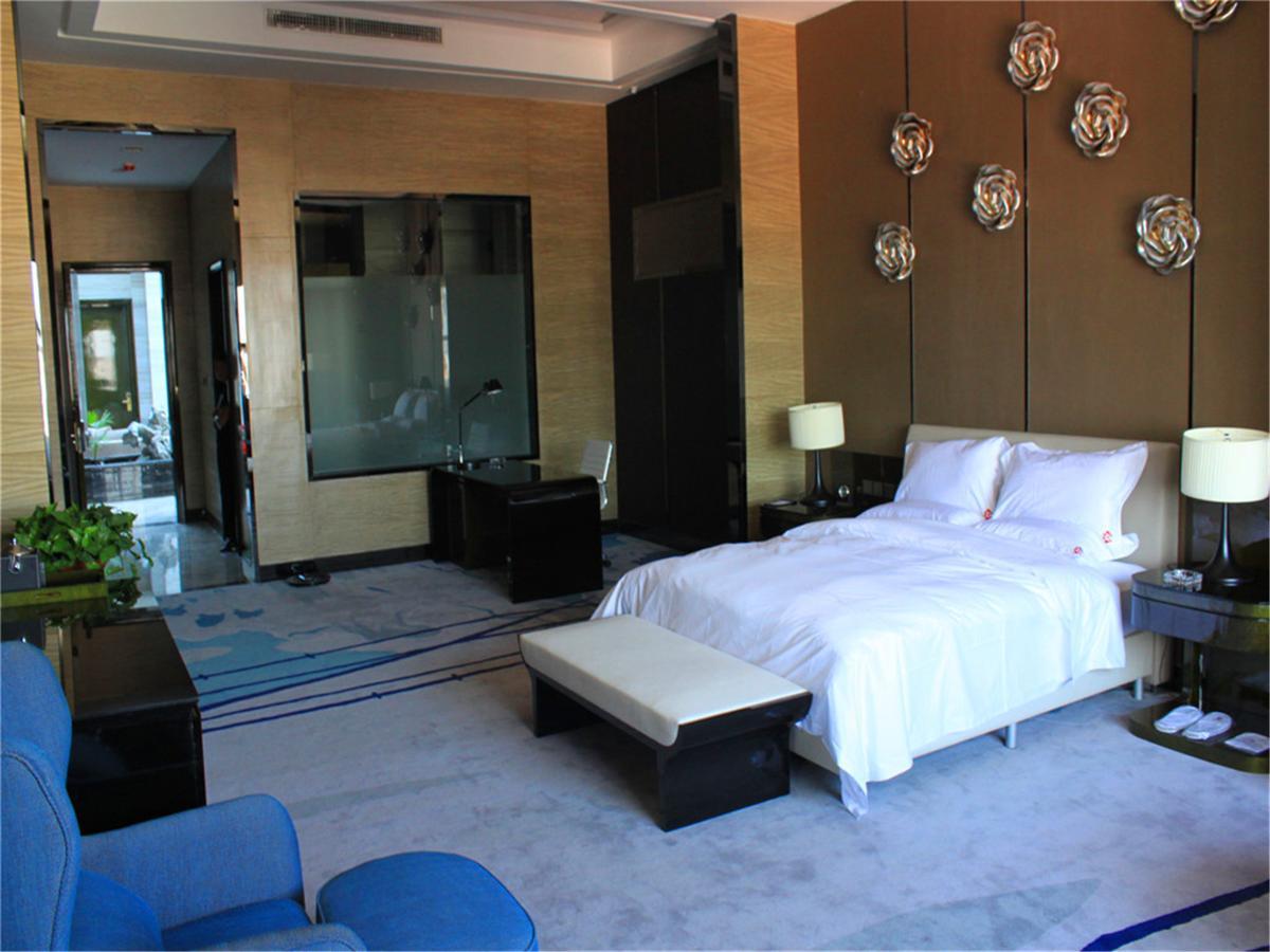 Baotou West Lake Hotel Room photo