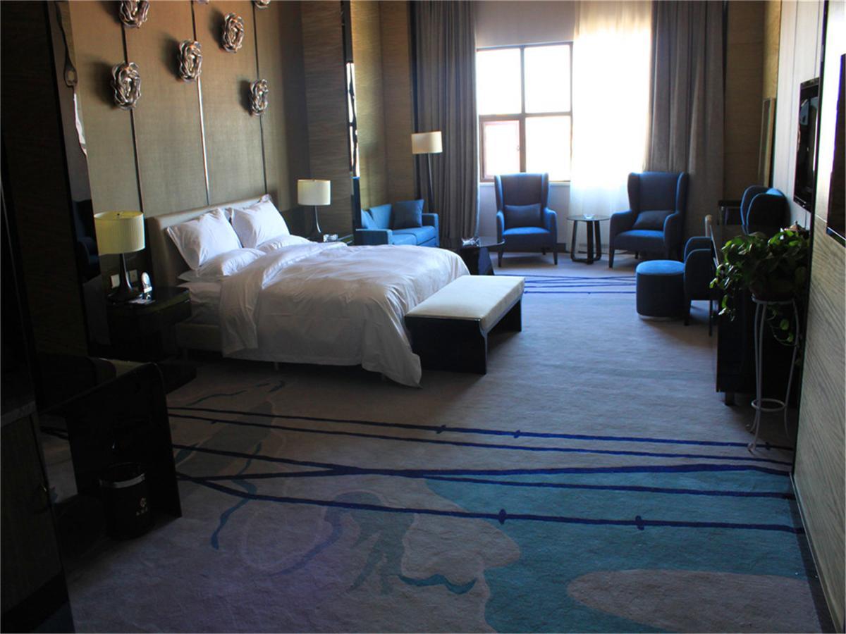 Baotou West Lake Hotel Room photo